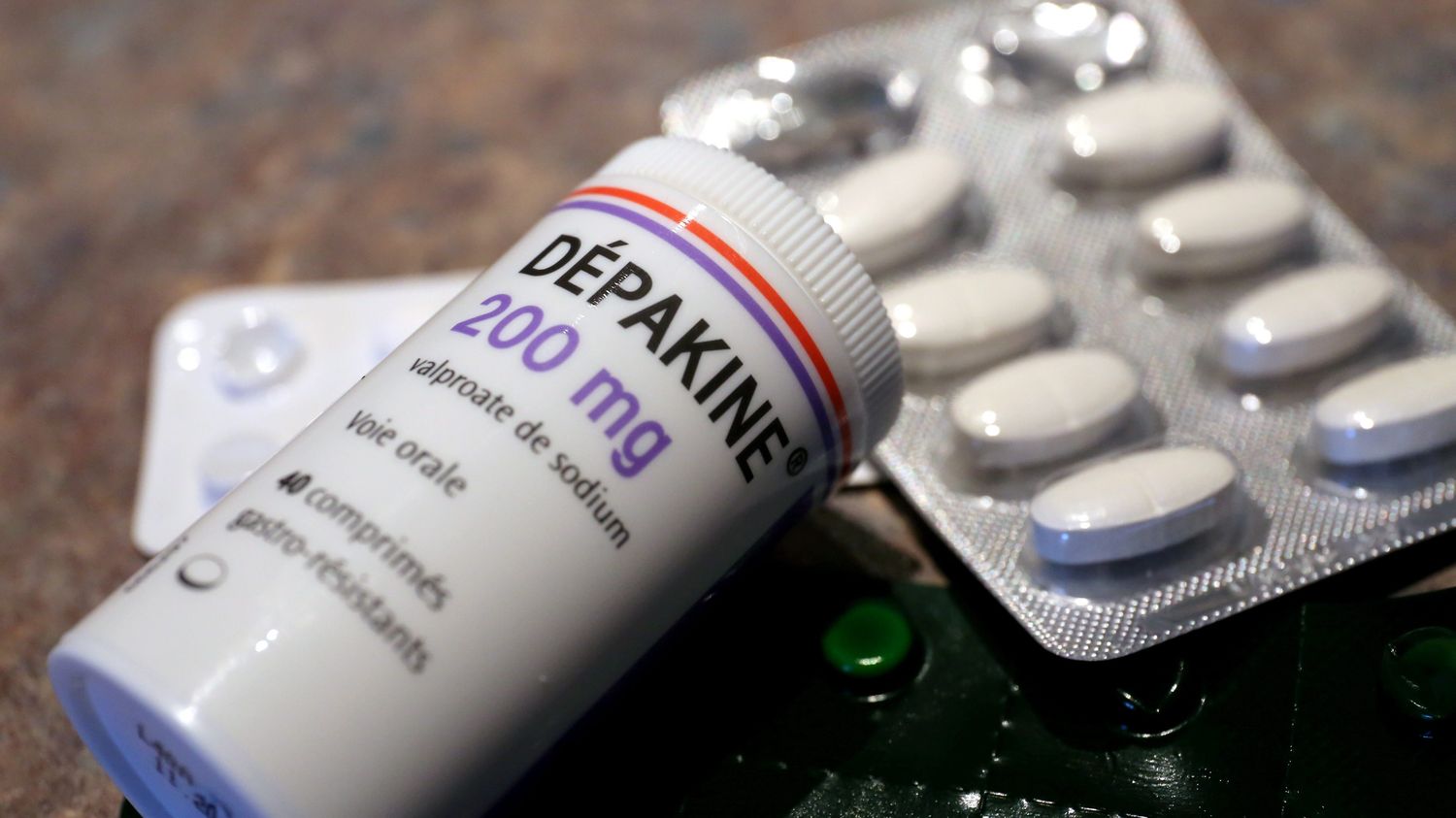 Sanofi, Dépakine, Et L'affaire Mourenx : Rejets Toxiques Et Mise En Examen Sanofi, Dépakine, Et L'affaire Mourenx : Rejets Toxiques Et Mise En Examen