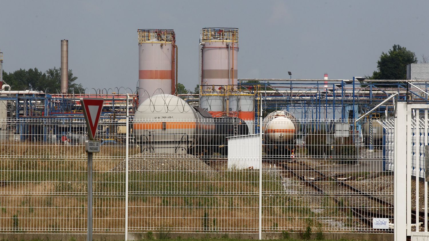 Sanofi Et Ses Rejets Toxiques : Démenti Et Implications Environnementales Sanofi Et Ses Rejets Toxiques : Démenti Et Implications Environnementales
