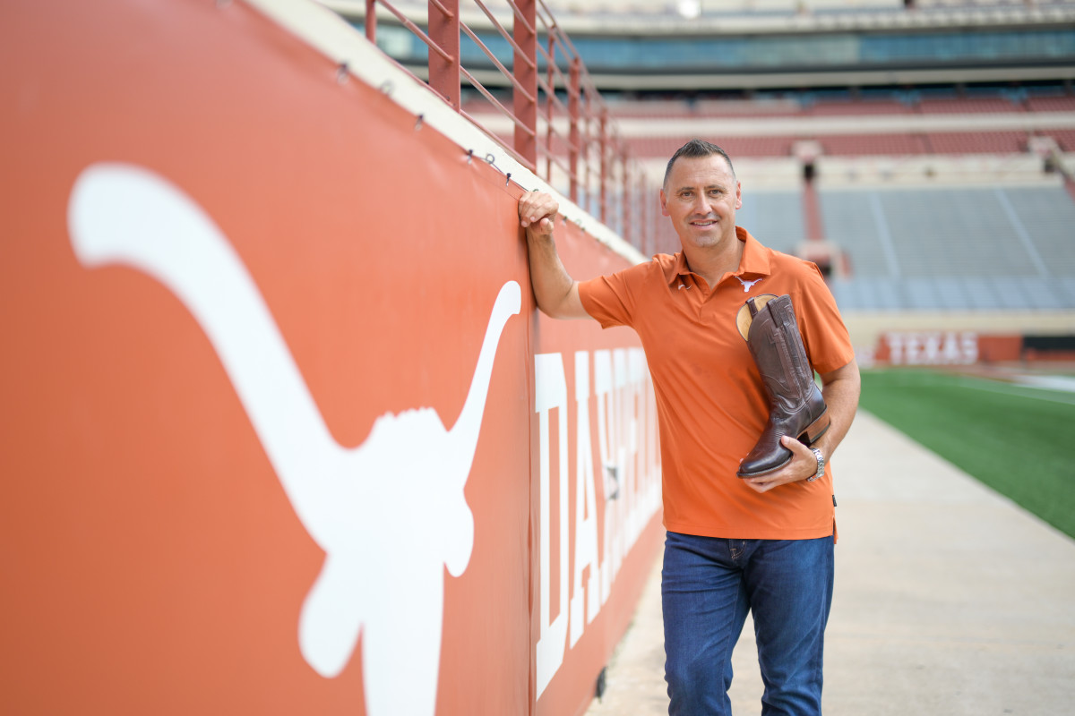 Sarkisian Provides Injury Update On Texas Longhorns Football Players Sarkisian Provides Injury Update On Texas Longhorns Football Players