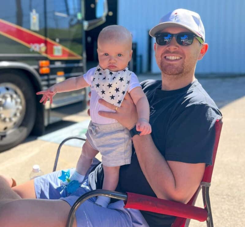 Scotty McCreery's Son Honors George Strait In Sweet Video: Watch Now Scotty McCreery's Son Honors George Strait In Sweet Video: Watch Now