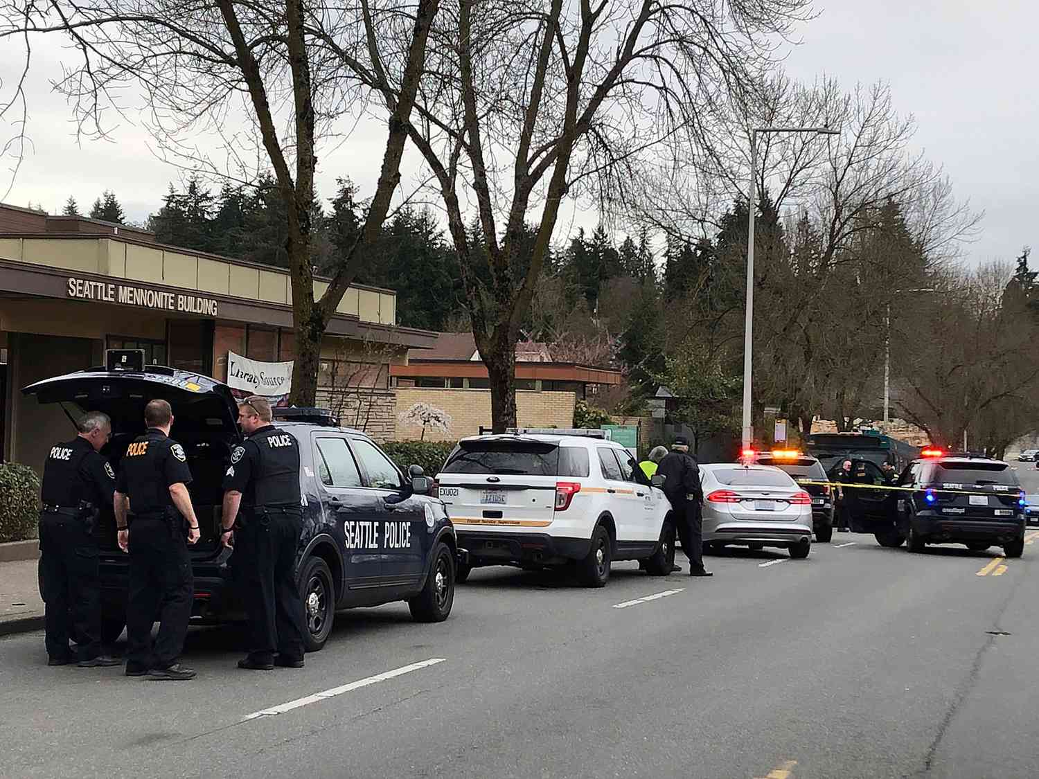 Seattle Police Arrest Two Following Shooting, Eight-Hour Standoff Seattle Police Arrest Two Following Shooting, Eight-Hour Standoff
