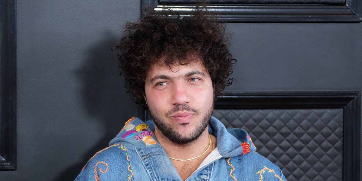 Selena Gomez & Benny Blanco: Unintentional NSFW Reveal Sparks Conversation Selena Gomez & Benny Blanco: Unintentional NSFW Reveal Sparks Conversation