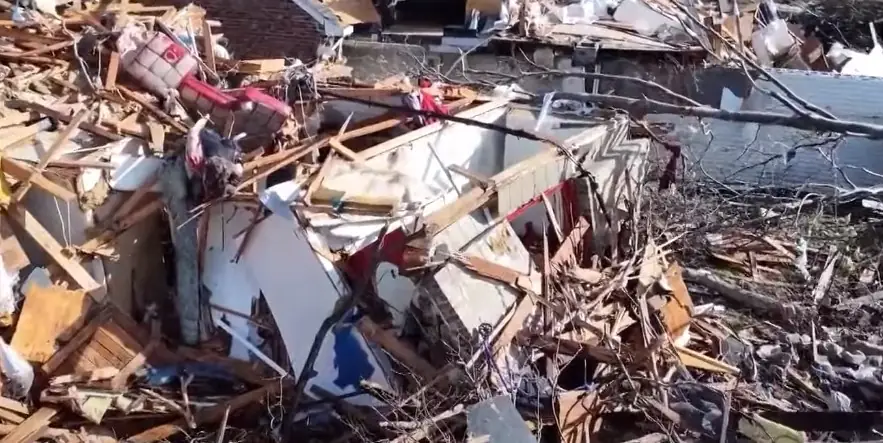 Severe Weather Outbreak: 25 Fatalities, Extensive Damage In Central US Severe Weather Outbreak: 25 Fatalities, Extensive Damage In Central US