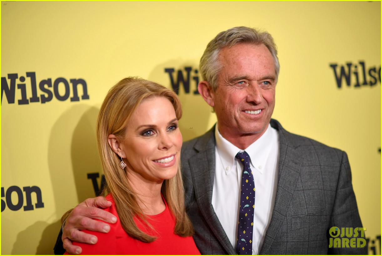 Sexting Scandal: Cheryl Hines Demands Action From Robert F. Kennedy Jr. Sexting Scandal: Cheryl Hines Demands Action From Robert F. Kennedy Jr.