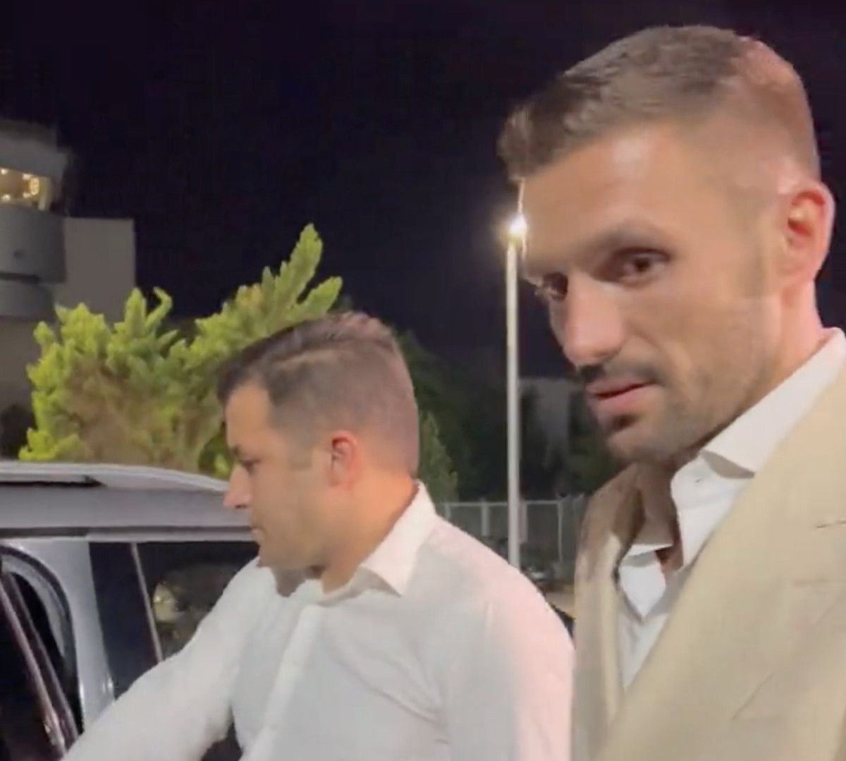 Sezon Başlamadan Transfer Darbesi: Tadic Fenerbahçe'ye Veda Ediyor Sezon Başlamadan Transfer Darbesi: Tadic Fenerbahçe'ye Veda Ediyor