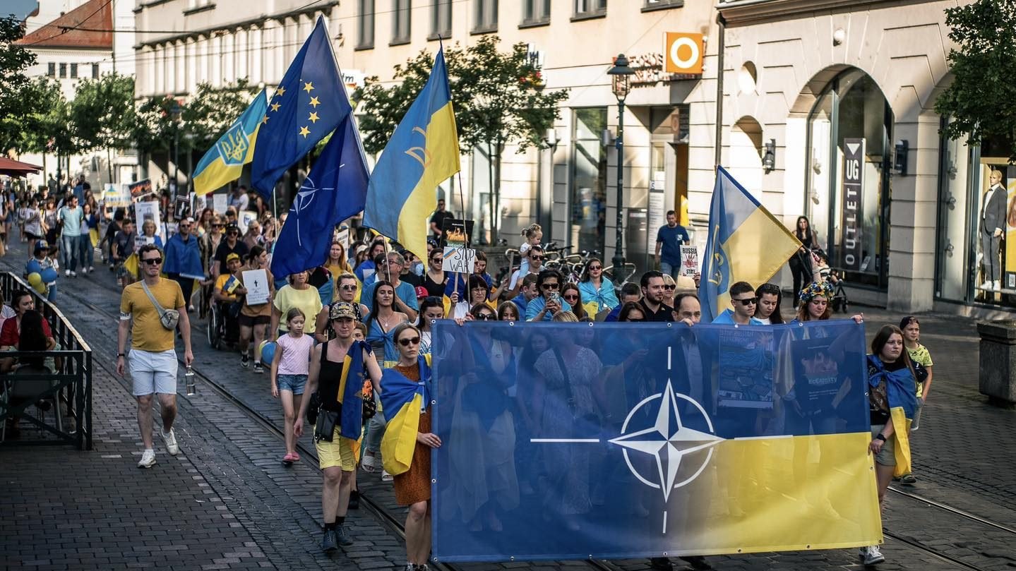 Шлях України До НАТО: Погляд Єврокомісара На Головні Небезпеки Шлях України До НАТО: Погляд Єврокомісара На Головні Небезпеки