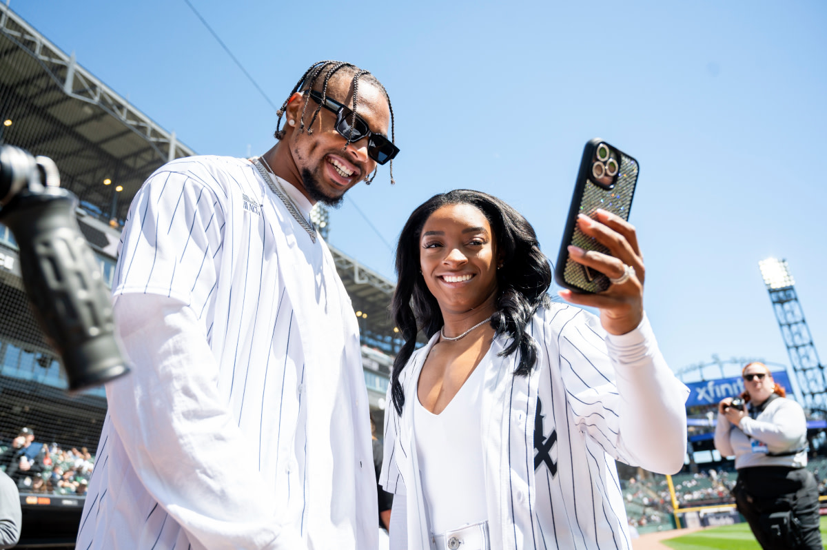 Simone Biles' Police Report: Disturbing Texts Regarding Larry Nassar And Jonathan Owens Simone Biles' Police Report: Disturbing Texts Regarding Larry Nassar And Jonathan Owens