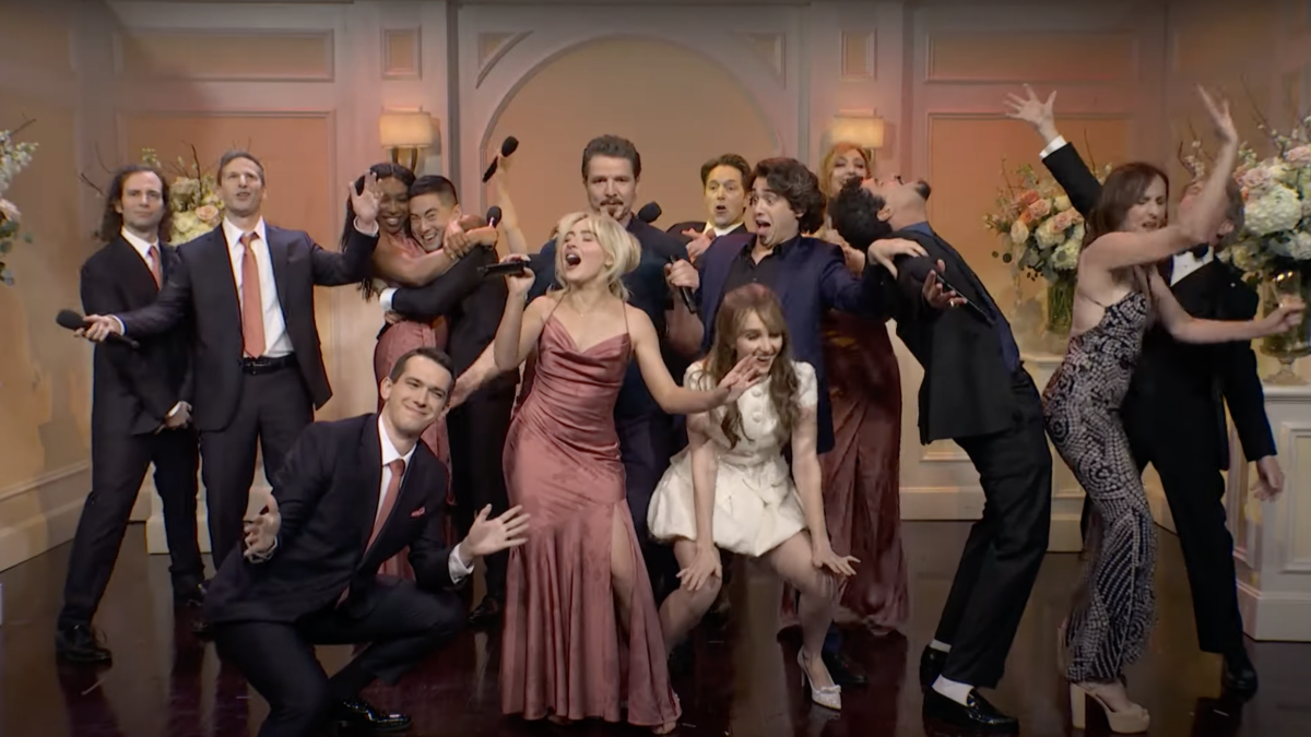 SNL: Sabrina Carpenter Teams Up With Fun Size Castmate SNL: Sabrina Carpenter Teams Up With Fun Size Castmate