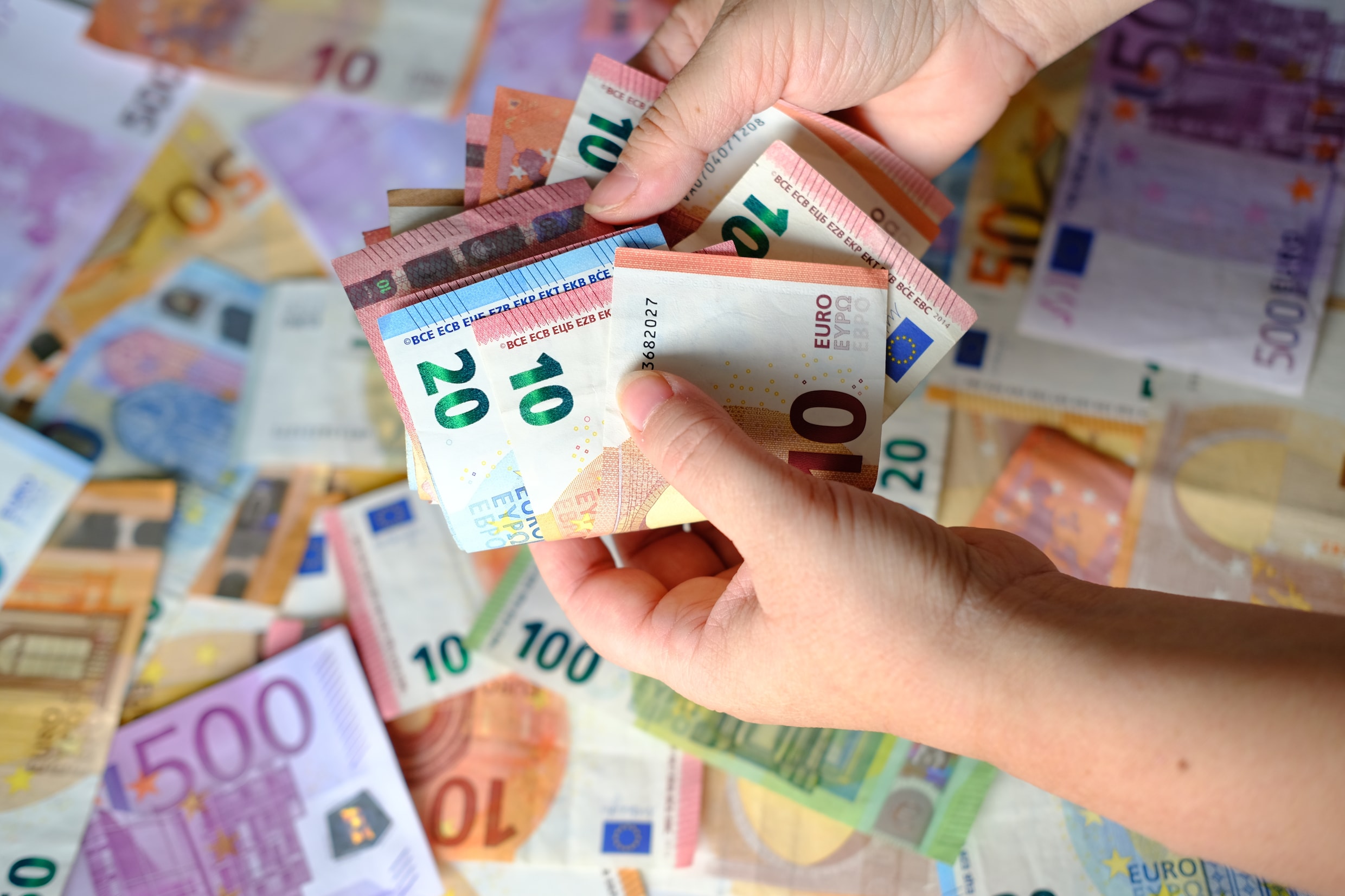 Stijgende Kapitaalmarktrentes: Euro Boven $1,08 Stijgende Kapitaalmarktrentes: Euro Boven $1,08