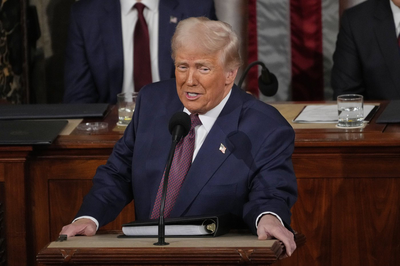 Stocks Surge 8% On Euronext Amsterdam: Trump's Tariff Pause Fuels Rally Stocks Surge 8% On Euronext Amsterdam: Trump's Tariff Pause Fuels Rally