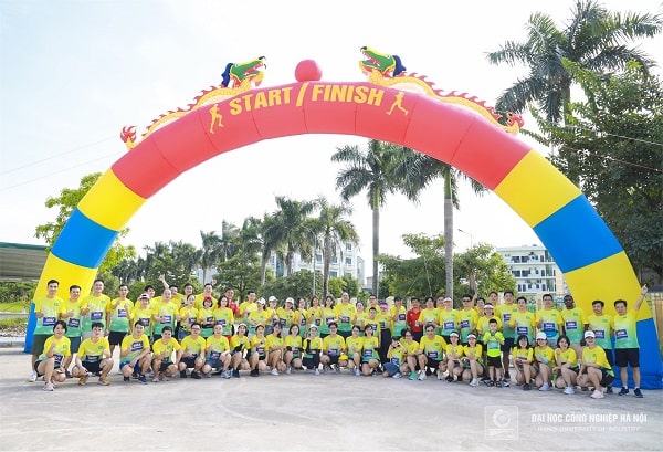 Sự Kiện Chạy Bộ Hơn 200 Người: Khám Phá Đắk Lắk - Phú Yên Sự Kiện Chạy Bộ Hơn 200 Người: Khám Phá Đắk Lắk - Phú Yên