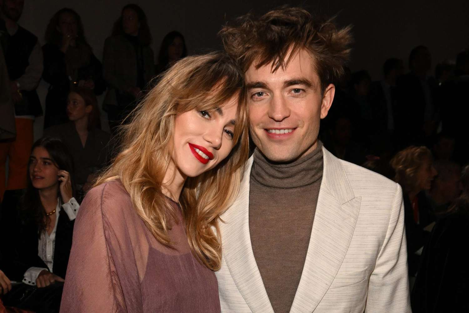 Suki Waterhouse's Black Tuxedo Dress: A Head-Turning Met Gala 2025 Look Suki Waterhouse's Black Tuxedo Dress: A Head-Turning Met Gala 2025 Look