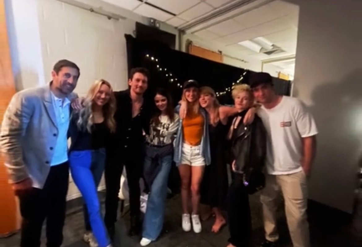 Suki Waterhouse's SURFACE Tour: A Look Inside The Dreamy Disco Suki Waterhouse's SURFACE Tour: A Look Inside The Dreamy Disco
