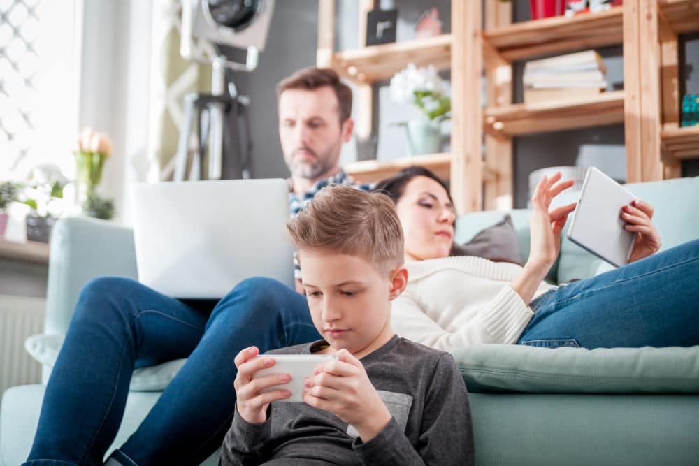 Surviving (and Thriving) During A Screen-Free Week With Children Surviving (and Thriving) During A Screen-Free Week With Children