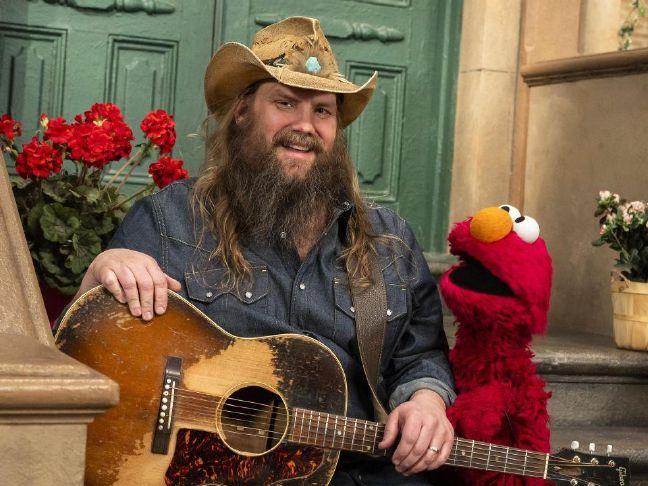 SZA Sings About Gratitude With Elmo On Sesame Street SZA Sings About Gratitude With Elmo On Sesame Street