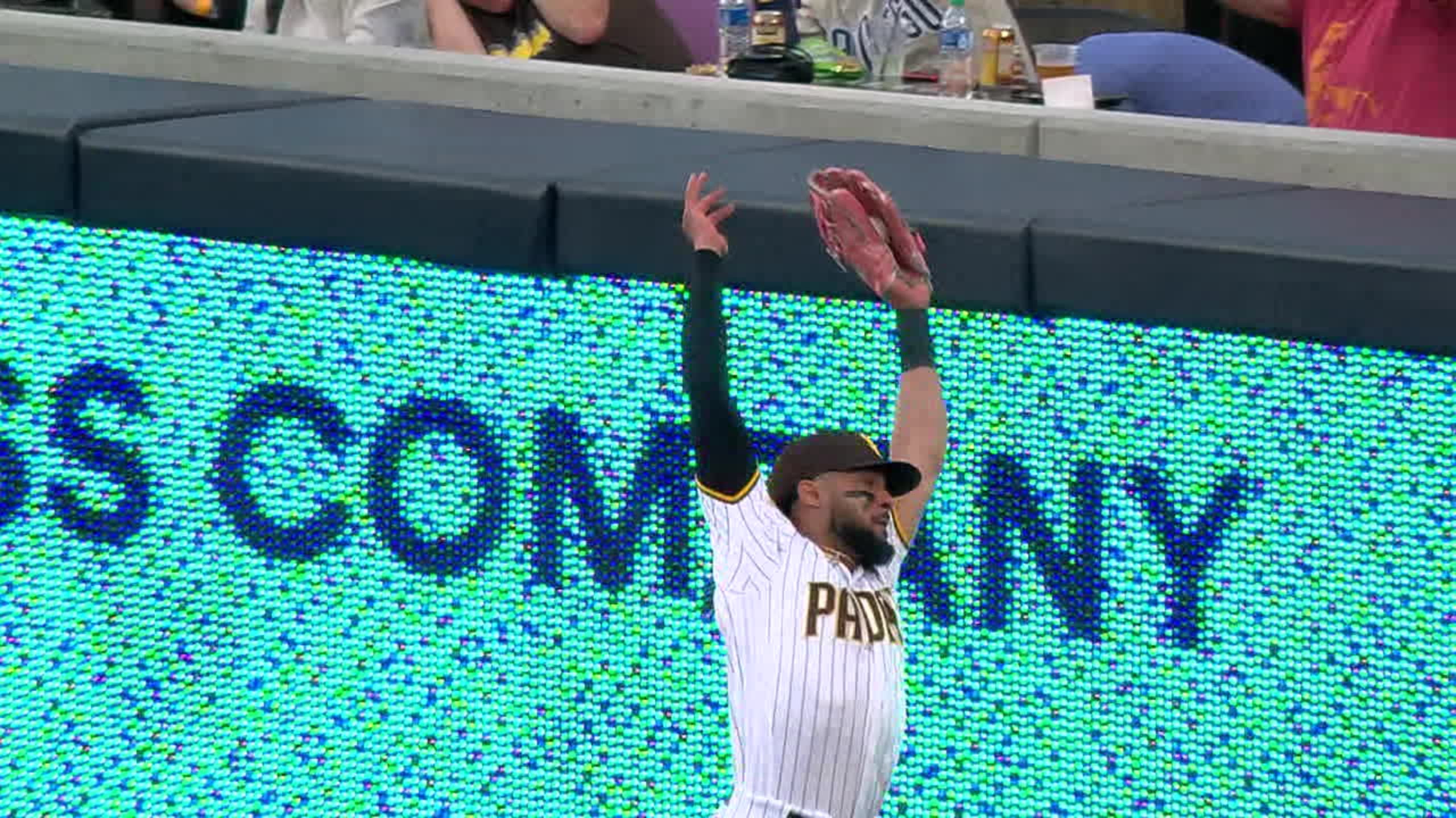 Tatis Jr.'s Walk-Off Ends Angels' Comeback Bid Tatis Jr.'s Walk-Off Ends Angels' Comeback Bid