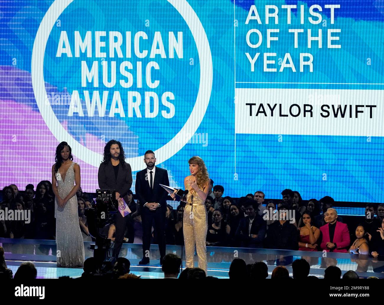 Taylor Swift And Beyoncé Lead 2025 American Music Award Nominations Taylor Swift And Beyoncé Lead 2025 American Music Award Nominations