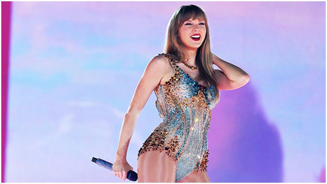 Taylor Swift Eras Tour Wardrobe: Detailed Photos Of Every Outfit Taylor Swift Eras Tour Wardrobe: Detailed Photos Of Every Outfit