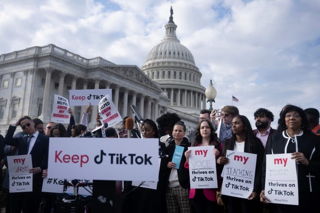 Texas Bill Seeks To Protect Minors From Social Media Harms Texas Bill Seeks To Protect Minors From Social Media Harms