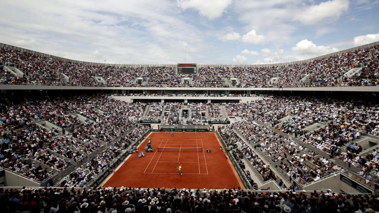 The Dark Side Of Roland Garros: How Spectators Target Visiting Players The Dark Side Of Roland Garros: How Spectators Target Visiting Players