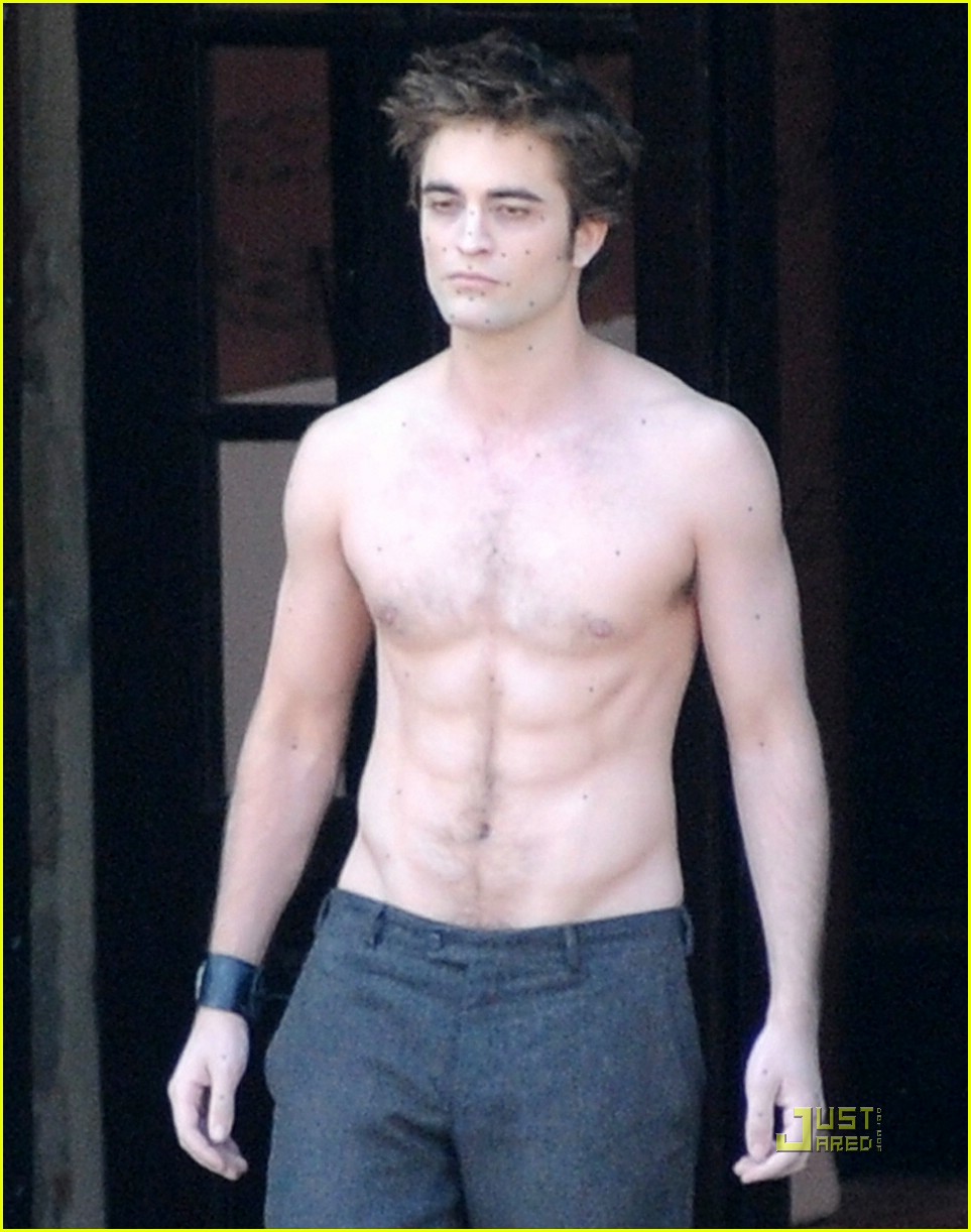 The Dating Lives Of Twilight Actors: From Robert Pattinson To... The Dating Lives Of Twilight Actors: From Robert Pattinson To...
