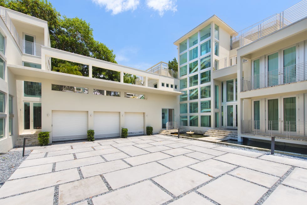 The Ultimate Tour Of Mansions From MTV Cribs The Ultimate Tour Of Mansions From MTV Cribs