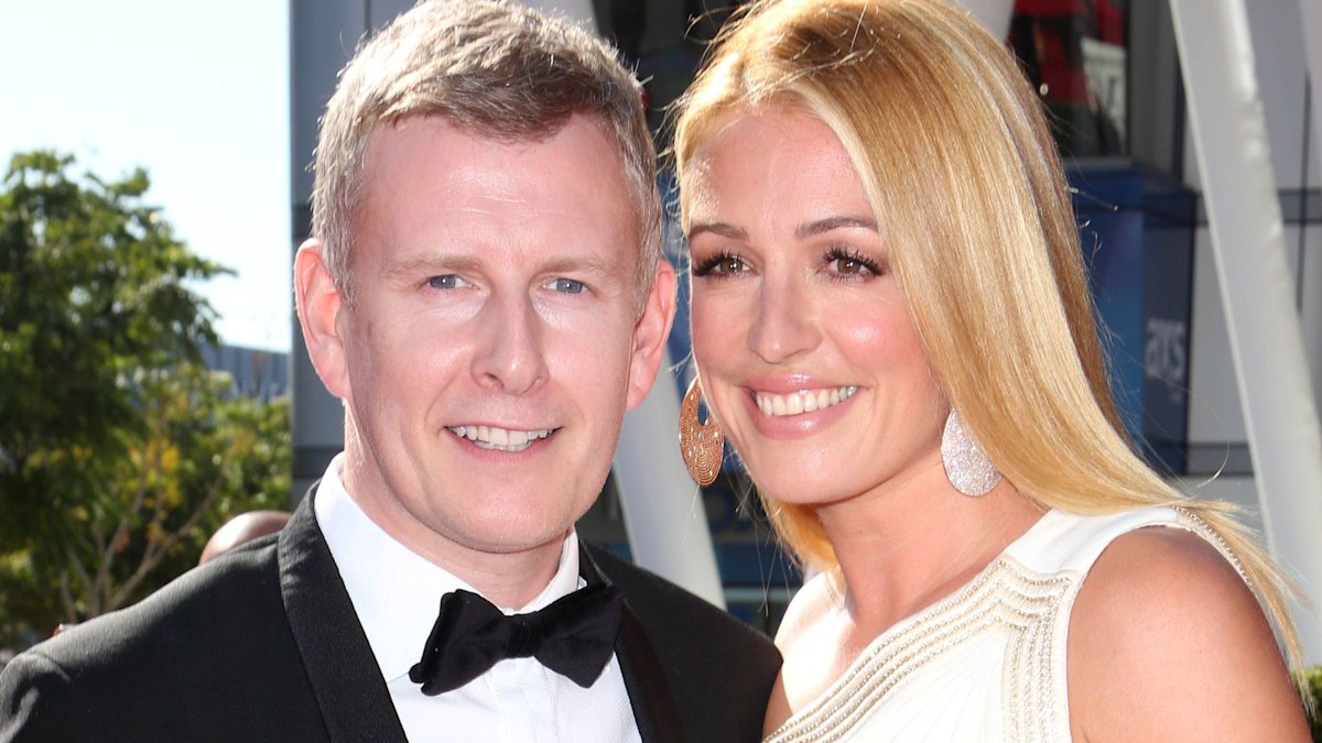 This Morning: Cat Deeley's Dress Malfunction Before Live Show This Morning: Cat Deeley's Dress Malfunction Before Live Show