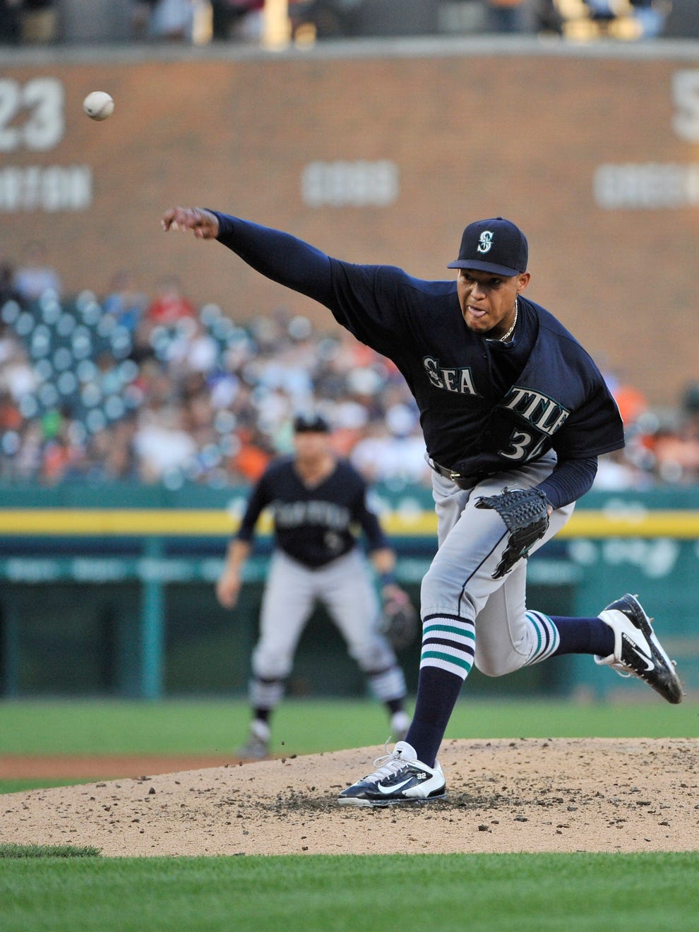 Tigers Defeat Mariners 9-6 In Season Opener Tigers Defeat Mariners 9-6 In Season Opener