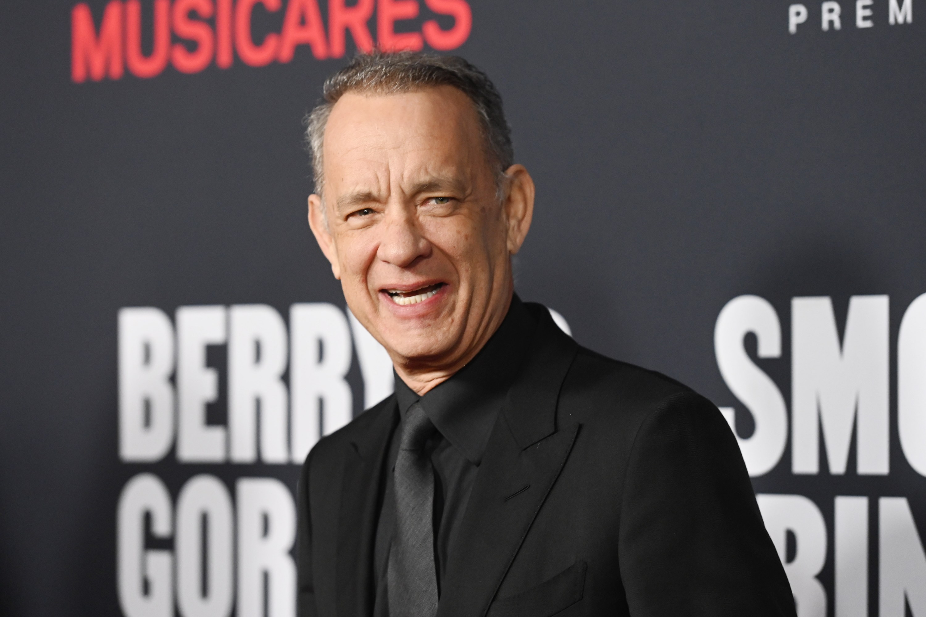 Tom Hanks And Tom Cruise: The $1 Debt That Still Remains Unsettled Tom Hanks And Tom Cruise: The $1 Debt That Still Remains Unsettled