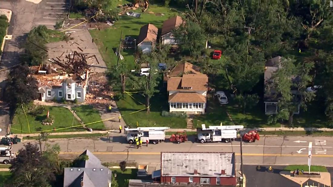 Tornado Damage: A CNN Correspondent's Report From The Scene Tornado Damage: A CNN Correspondent's Report From The Scene