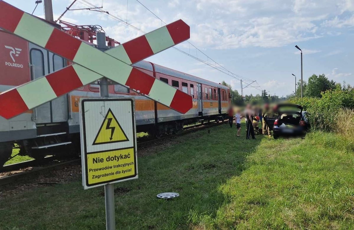 Tragedia Na Przejeździe Kolejowym: Śmierć Pięcioosobowej Rodziny I Brak Wyjaśnień. Tragedia Na Przejeździe Kolejowym: Śmierć Pięcioosobowej Rodziny I Brak Wyjaśnień.