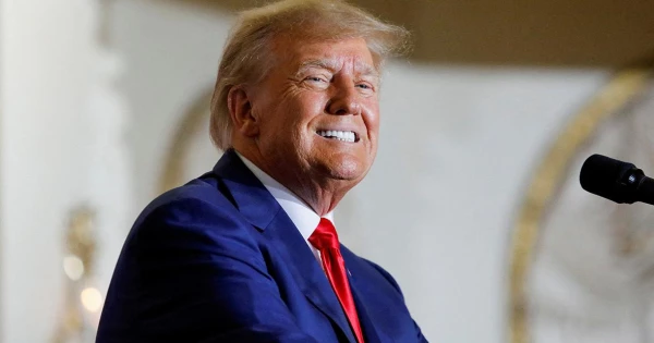 Trump Advisers' Plan B: New Tariff Strategy After Court Defeat