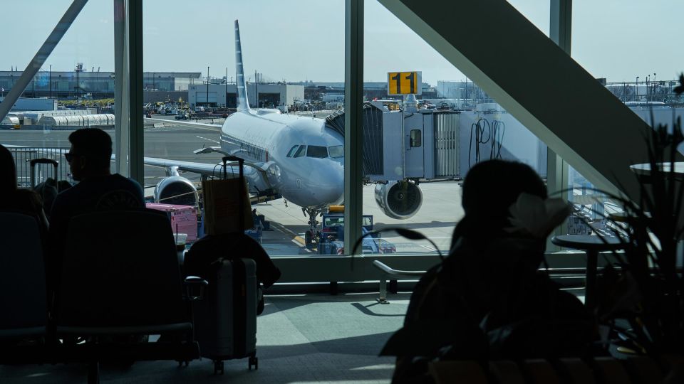 Trump's Air Traffic Control Policy: Newark Airport's Recent Issues Explained Trump's Air Traffic Control Policy: Newark Airport's Recent Issues Explained