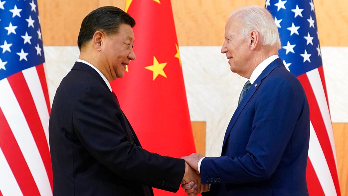 Trump's China Tariffs: 30% Duty Extension Forecast To Late 2025 By Analysts Trump's China Tariffs: 30% Duty Extension Forecast To Late 2025 By Analysts
