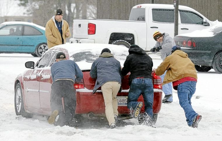 Tulsa Crews Pre-Treat Roads Ahead Of Expected Sleet And Snow Tulsa Crews Pre-Treat Roads Ahead Of Expected Sleet And Snow