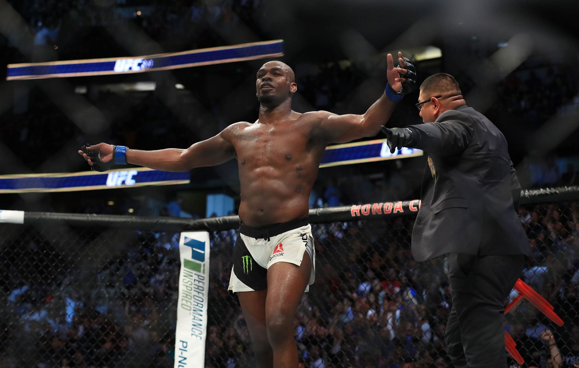UFC Heavyweight Contender's Frustration With Jon Jones' Return UFC Heavyweight Contender's Frustration With Jon Jones' Return