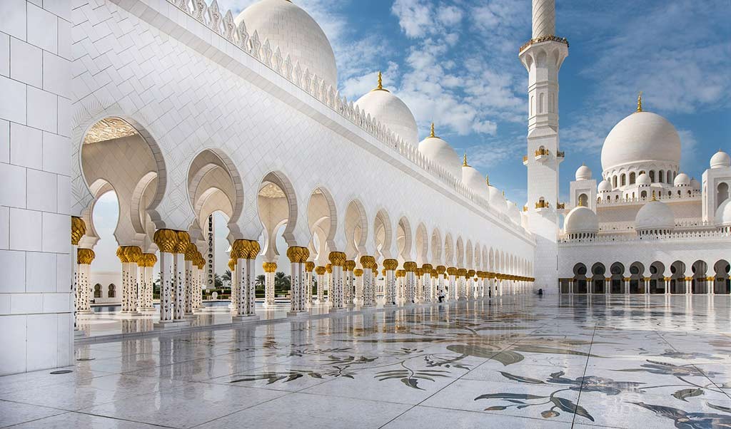 Ujedinjeni Arapski Emirati: Kultura, Tradicija I Moderni Život Ujedinjeni Arapski Emirati: Kultura, Tradicija I Moderni Život