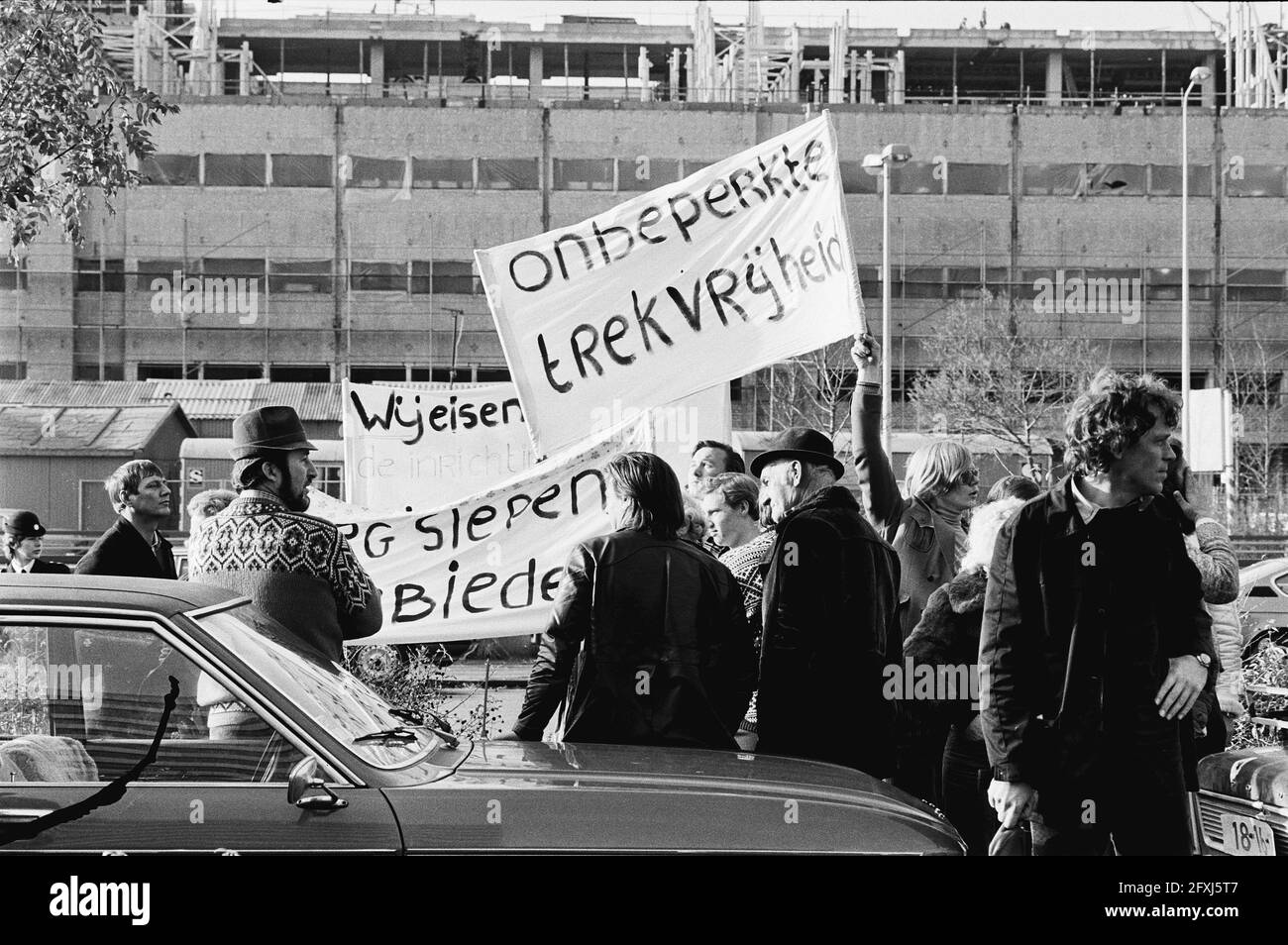 UK City Transformed: Caravan Dwellers And Growing Ghetto Concerns UK City Transformed: Caravan Dwellers And Growing Ghetto Concerns