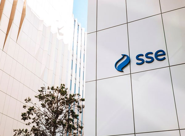 Understanding SSE's £3 Billion Spending Plan Reduction Understanding SSE's £3 Billion Spending Plan Reduction