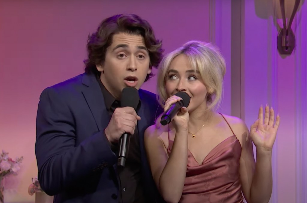 Unexpected SNL Guest: Sabrina Carpenter And A Fun Size Familiar Face