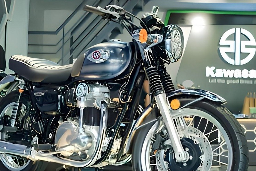 Upgrade Performa: Kawasaki Versys-X 250 2025 Dengan Sentuhan Warna Baru Upgrade Performa: Kawasaki Versys-X 250 2025 Dengan Sentuhan Warna Baru