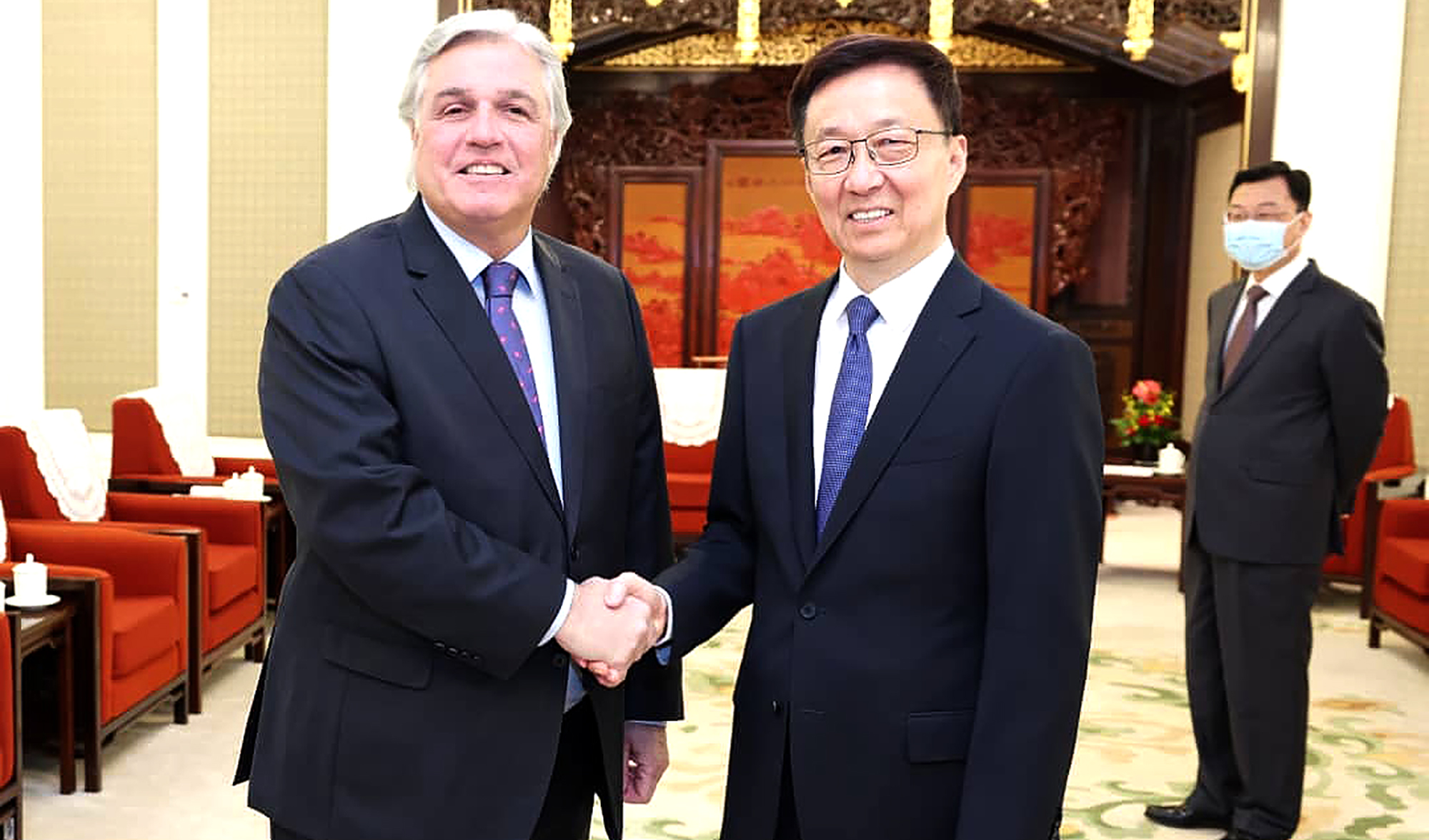 Uruguay Envía Peculiar Regalo A China Para Fortalecer Comercio Ganadero Uruguay Envía Peculiar Regalo A China Para Fortalecer Comercio Ganadero