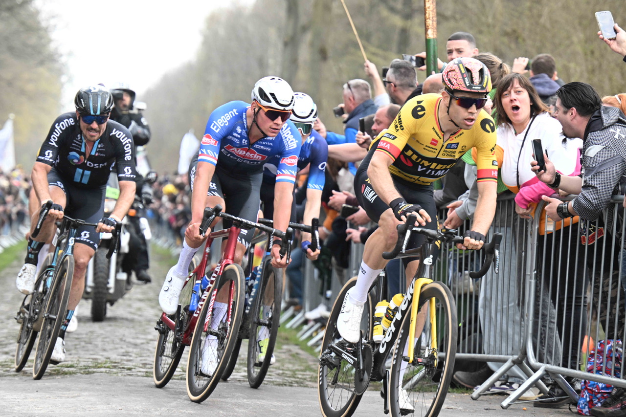 Van Der Poel's Third Consecutive Paris-Roubaix Victory Van Der Poel's Third Consecutive Paris-Roubaix Victory