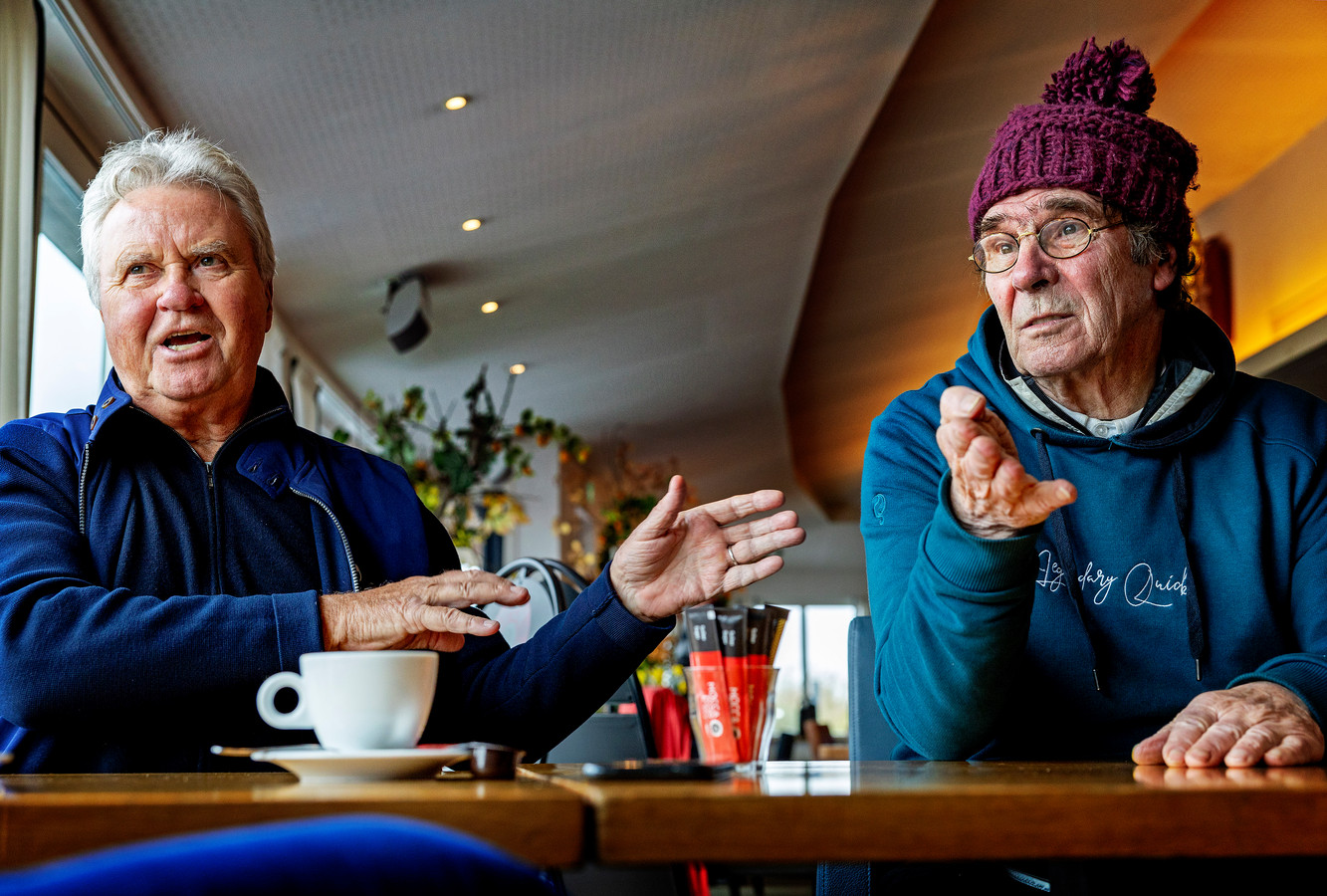 Van Hanegem: Zijn Advies Voor De Ajax Trainerskwestie Van Hanegem: Zijn Advies Voor De Ajax Trainerskwestie