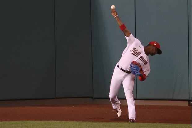 Victor Robles Injured After Spectacular Catch In Oracle Park Victor Robles Injured After Spectacular Catch In Oracle Park