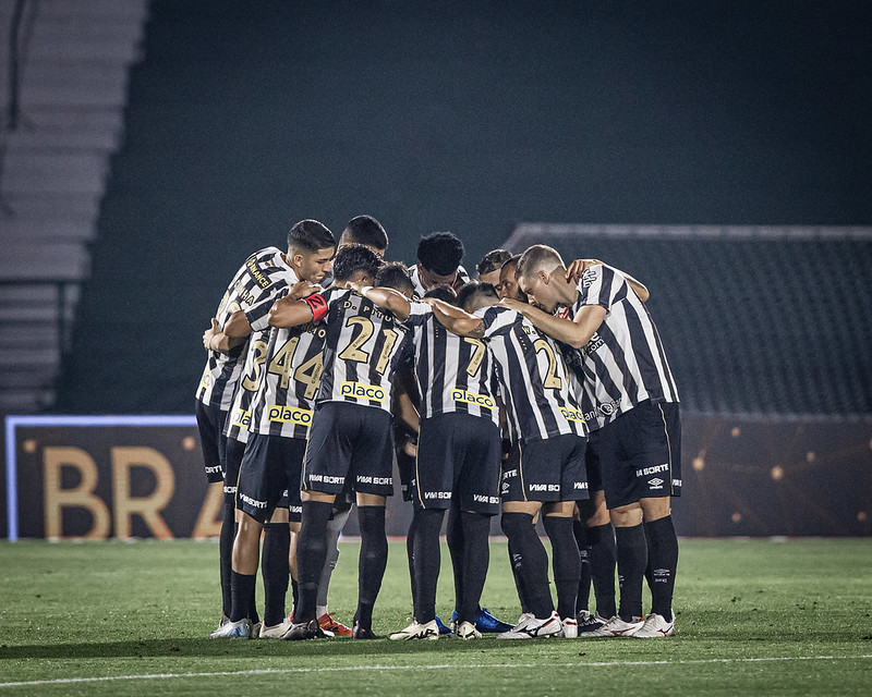Vitória Do Corinthians Sobre O Santos: 2x1 Com Atuação Apagada De Neymar Vitória Do Corinthians Sobre O Santos: 2x1 Com Atuação Apagada De Neymar