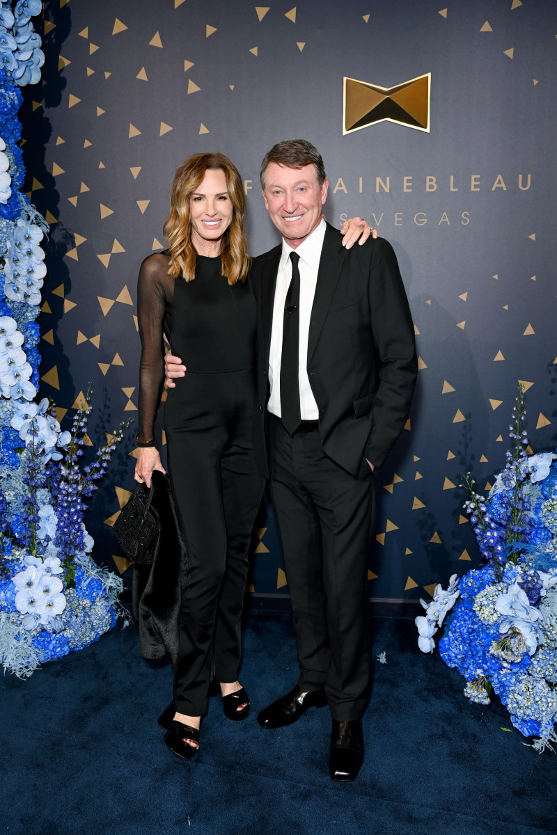 Wayne Gretzky's Trump Connection: A Stain On His Hockey Legacy? Wayne Gretzky's Trump Connection: A Stain On His Hockey Legacy?