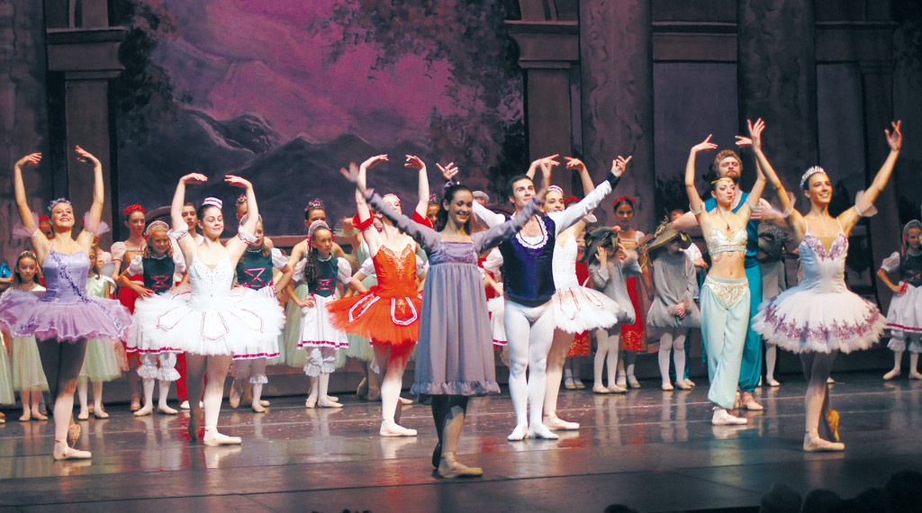 Weekend Events: Fashion, Heritage, Ballet, And Punny Fun Weekend Events: Fashion, Heritage, Ballet, And Punny Fun