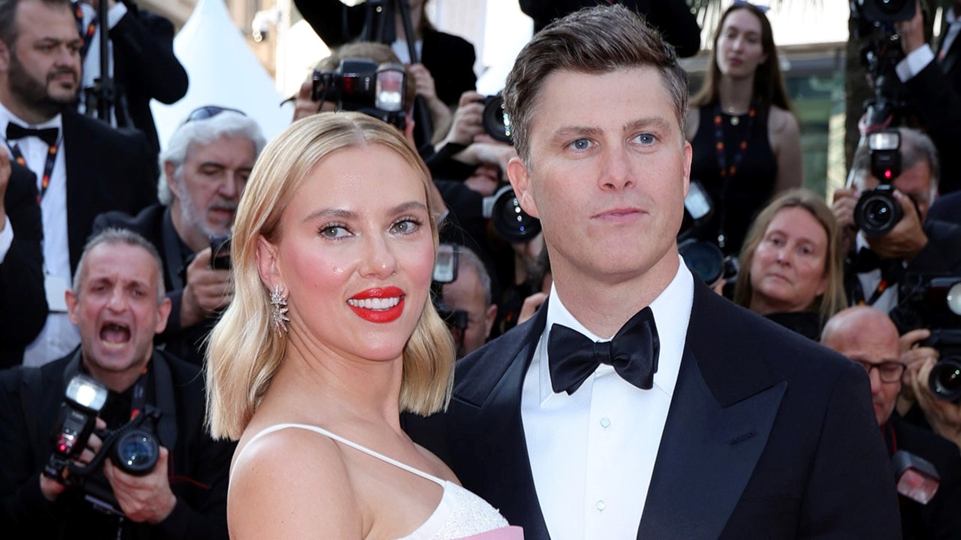 Why Colin Jost Earns Less Than Scarlett Johansson: Exploring The Pay Gap Why Colin Jost Earns Less Than Scarlett Johansson: Exploring The Pay Gap
