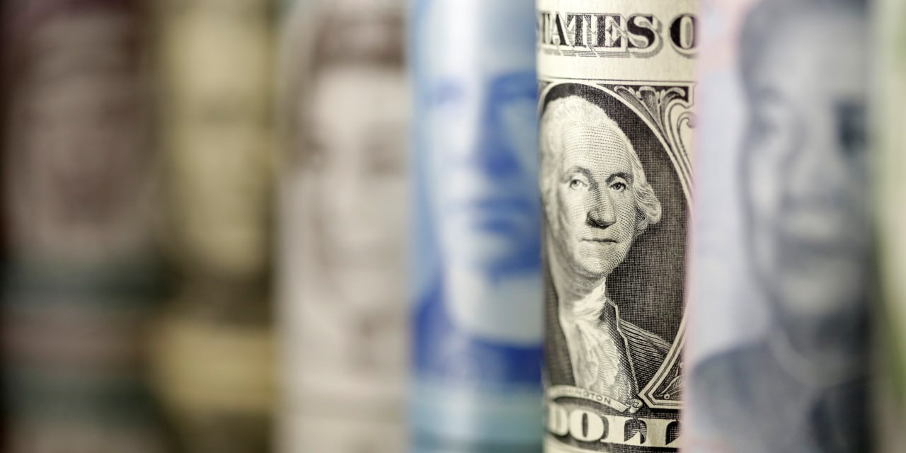 Will A Minority Government Hurt The Canadian Dollar?  Expert Analysis